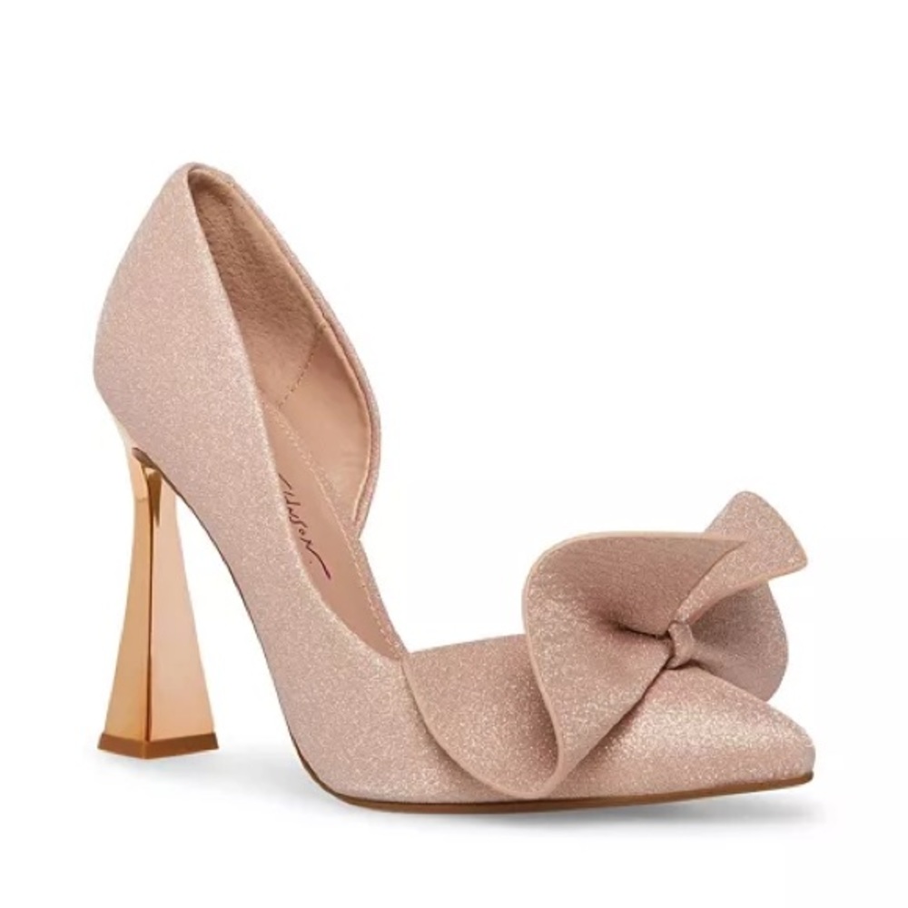 BETSEY JOHNSON Nobble Glitter pumps in Champagne sz 8.5